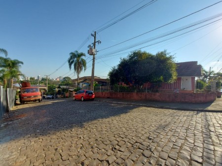 Terreno de ESQUINA - COMERCIAL OU RESIDENCIAL Bairro São Cristóvão - Lajeado - RS