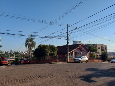 Terreno de ESQUINA - COMERCIAL OU RESIDENCIAL Bairro São Cristóvão - Lajeado - RS